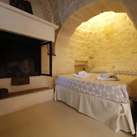 Trulli Anna צ'יסטרנינו