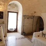 Trulli Anna *
